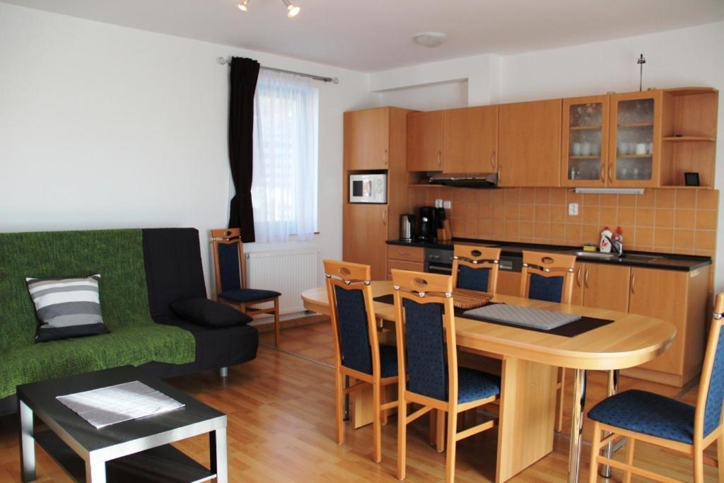 Apartman Adam ليبنو ناد فلتافو الغرفة الصورة