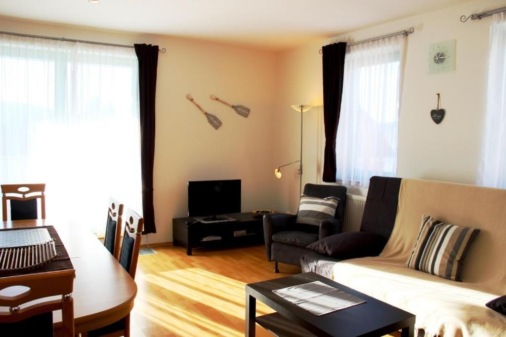 Apartman Adam ليبنو ناد فلتافو الغرفة الصورة